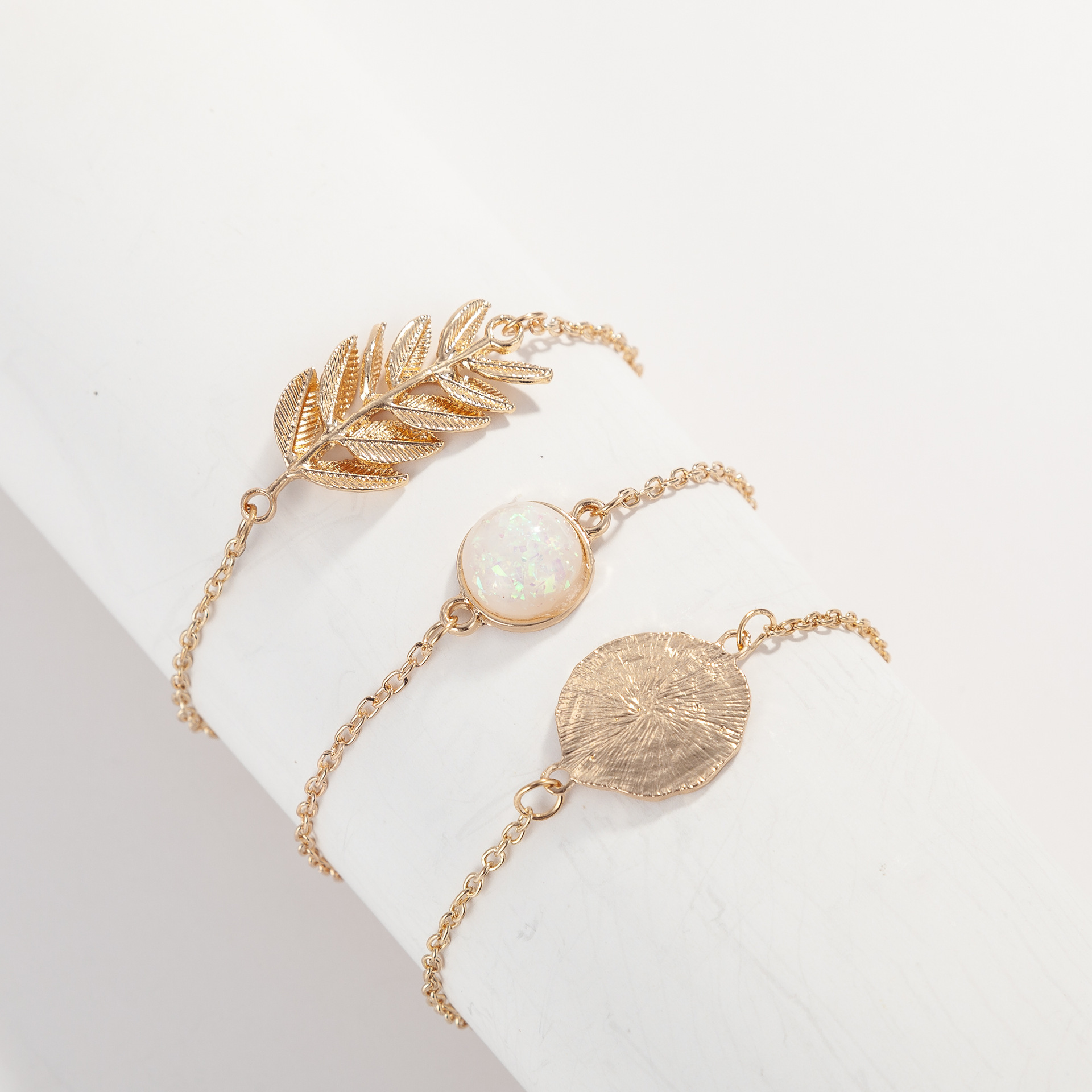 3-piece alloy leaf gemstone bracelet - Image 5