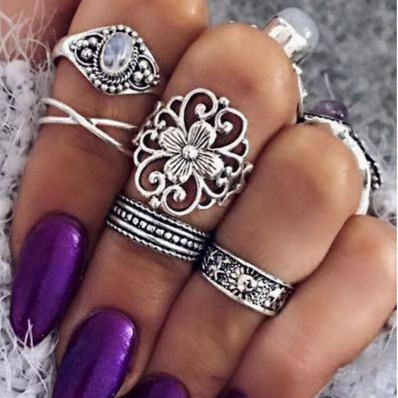 5-piece Set Of Vintage Hollow Carved Patterns And Inlaid Gemstones Ring