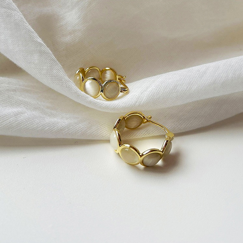 Sweet Opal Earclip Earrings Light Luxury And Simplicity - Image 4