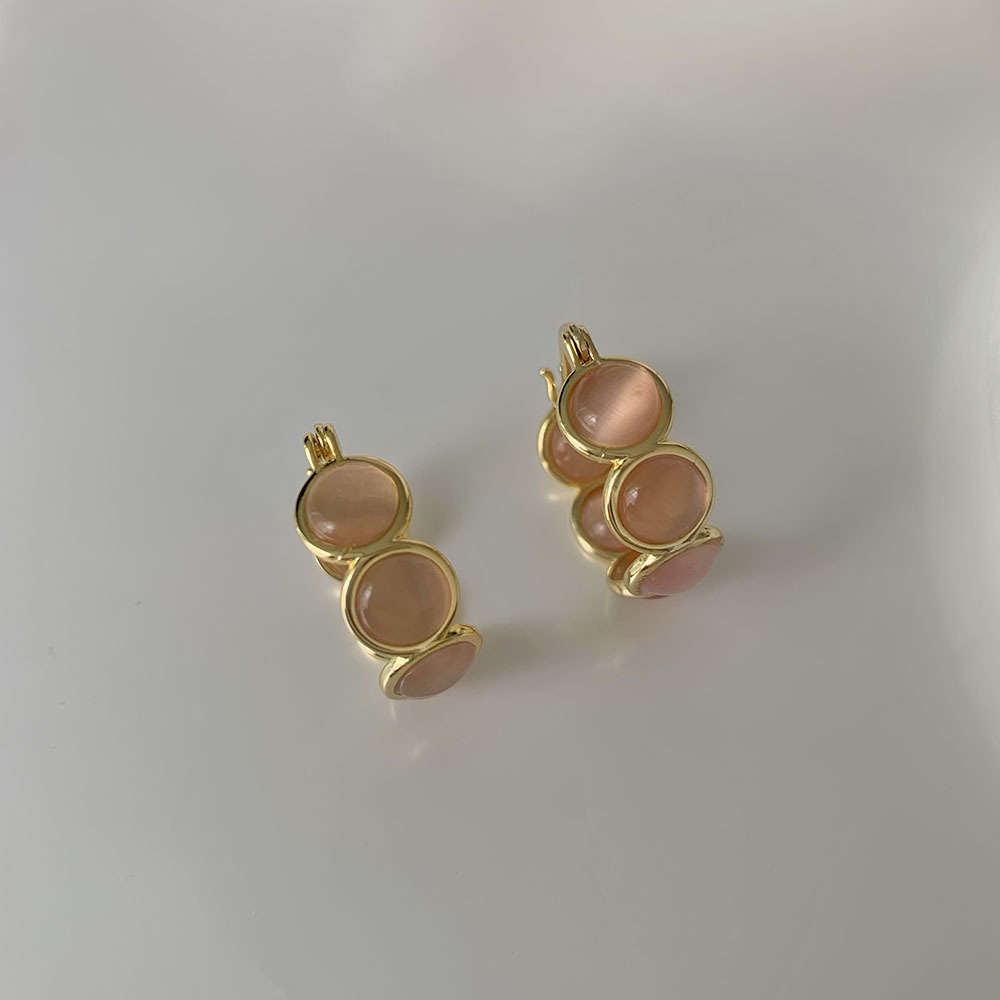 Sweet Opal Earclip Earrings Light Luxury And Simplicity - Image 5