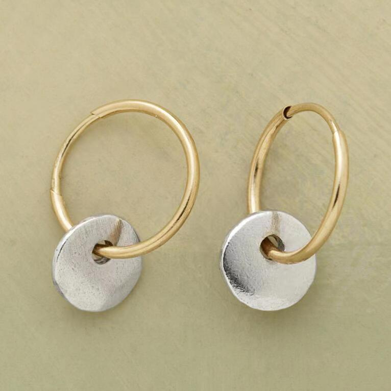 Simple Circle Dual Color Electroplated Earrings - Image 6
