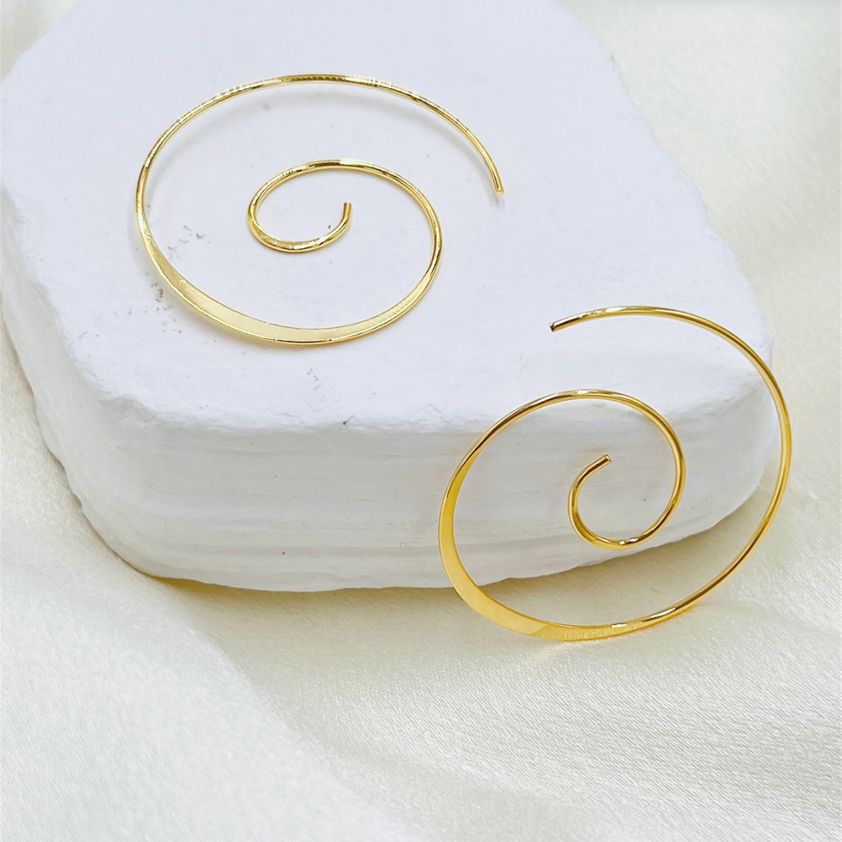 Wave Ripple Copper Earrings Personality Simple - Image 5