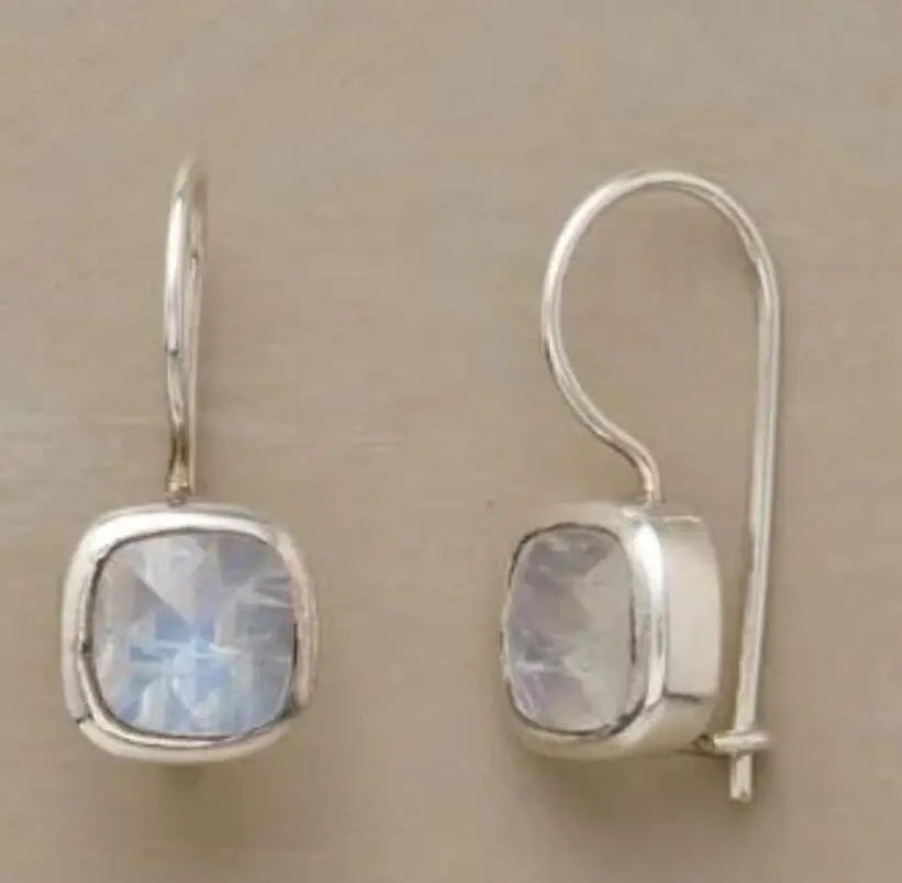 New Fashion Simple Earrings Studded With Zircon - Image 3