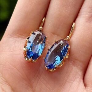 Women's Fashion Simple Inlaid Gem Eight-claw Buckle Earrings