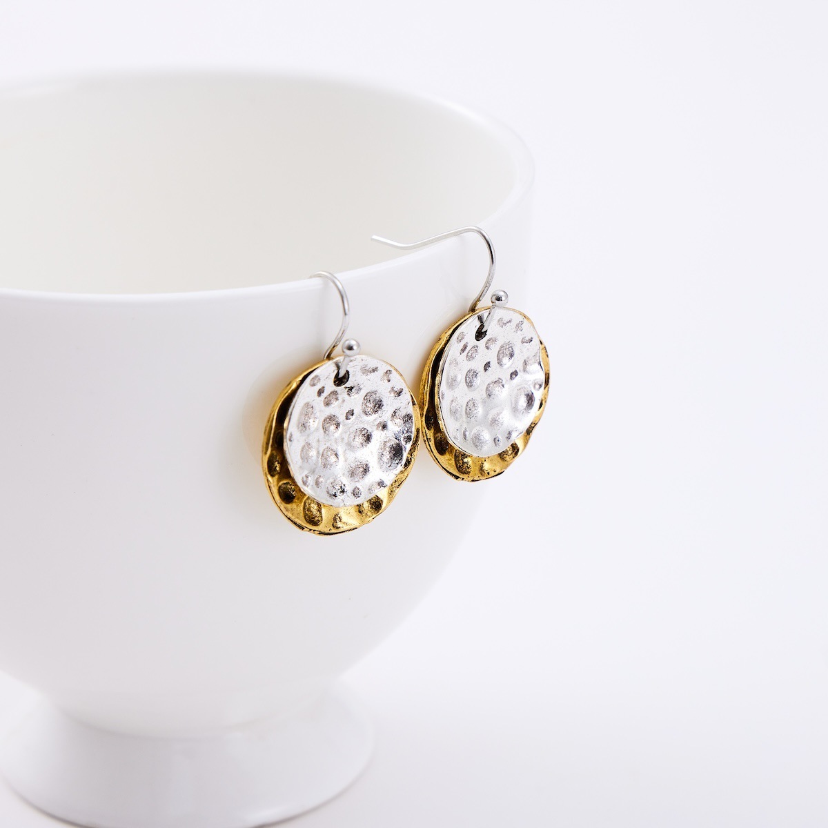 Mingcheng Cross-border Hot Sale Hammered Two-tone Circle Pendant Earrings Bohemian Women's Fashion Earrings Jewelry Gift - Image 3